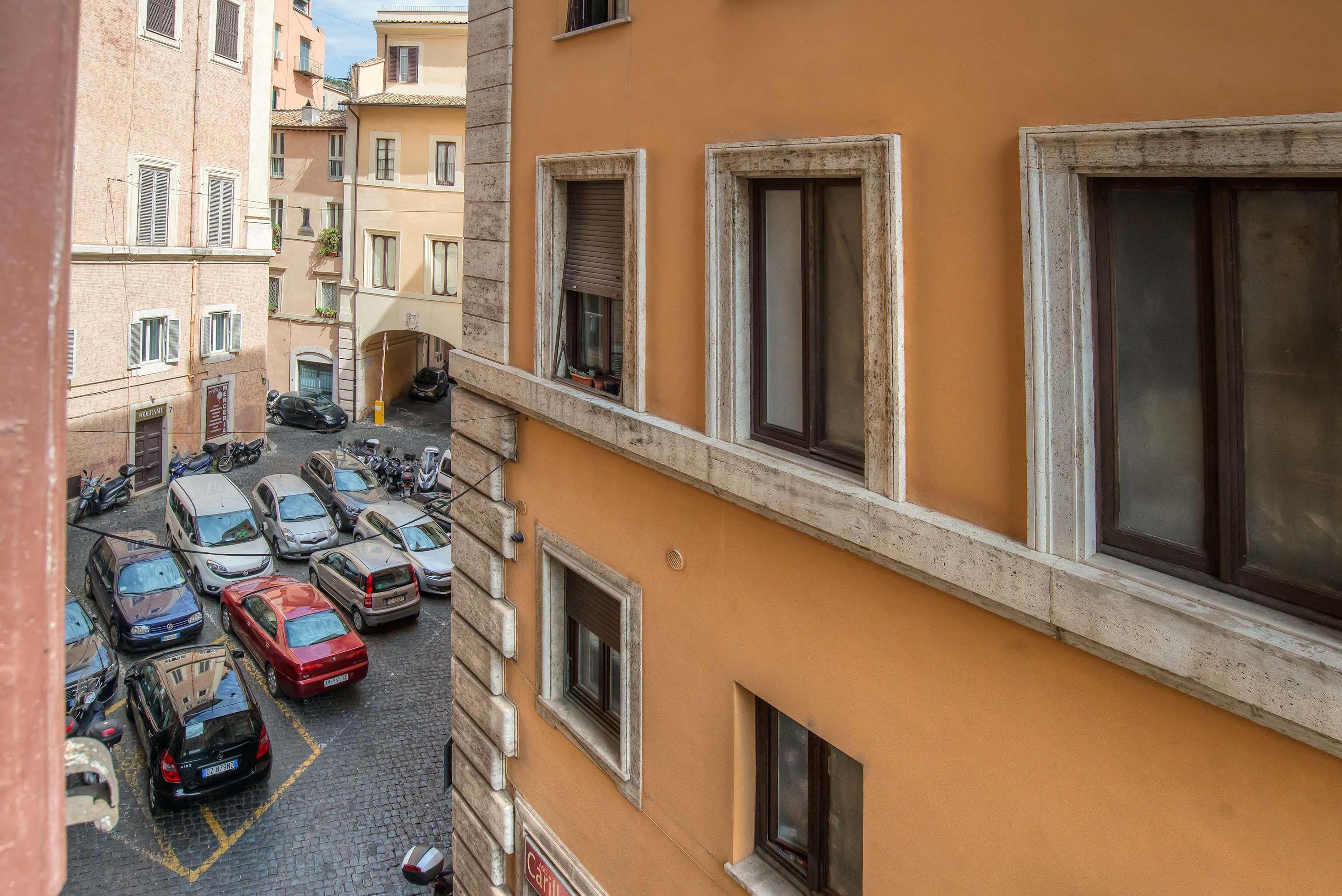 Pantheon Caesar Relais — Foto 1